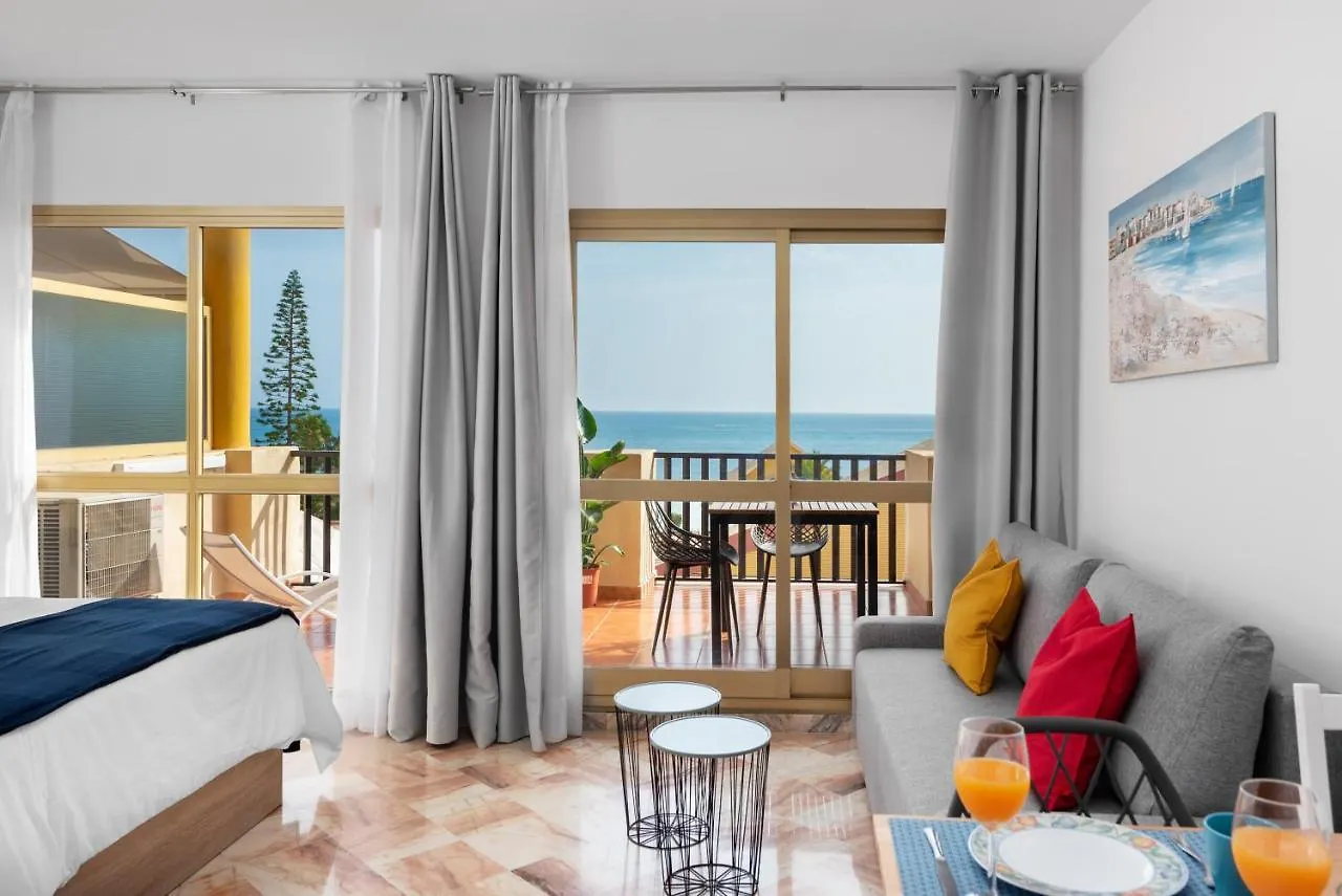 Romana Playa Marbella Vistas Al Mar location