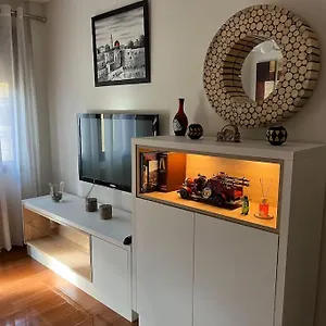 En Luis Montoto, Nervión. Céntrico Appartement